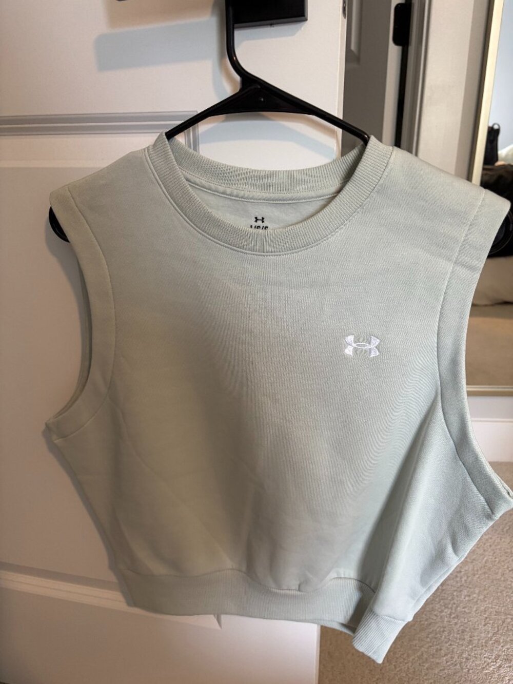 Under Armour Fleece Cropped Mint Green Tank Size Large